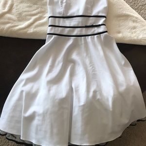 Super cute black and white dress